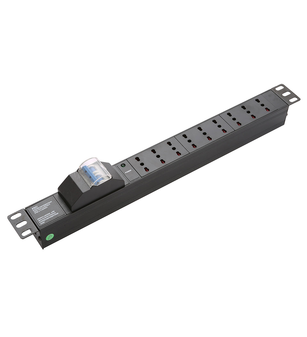 Italy Style Rack Mount Pdu , Rated Current 16A Rack Power Strip 2M Cable Length